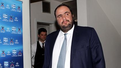 Τα βλέμματα σε… Μαρινάκη