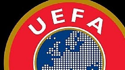 «Είναι θέμα της κάθε ομοσπονδίας και του διαιτητή»