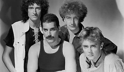 Ο Χρήστος Σωτηρακόπουλος παρουσιάζει: 40 χρόνια QUEEN