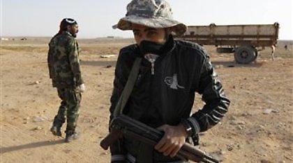 Νεκροί από συμμαχικά πυρά αντικαθεστωτικοί στη Λιβύη