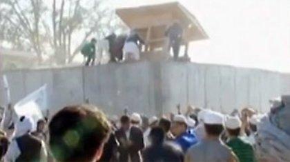 Η κυβέρνηση καταδικάζει τη σφαγή στο Αφγανιστάν