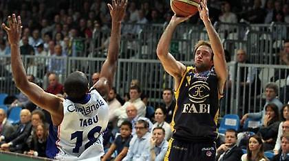 Εδραιώθηκε στη δεύτερη θέση η Καντού