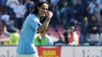 «Απειλεί» Μέσι και Ρονάλντο ο Καβάνι