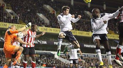 «Μέσα» Μπέιλ και Γκαλάς!