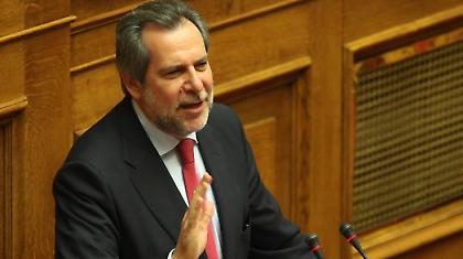 «Στην Κερατέα υπάρχει παρακράτος»