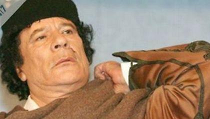 Καντάφι - LIVE!