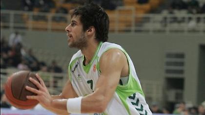 «Κολλάει», προς το παρόν, του Πρίντεζη