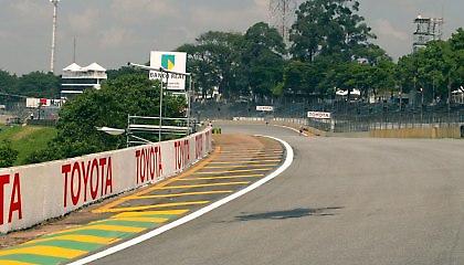 Ζητούν επιθεωρητή στο Ιντερλάγκος