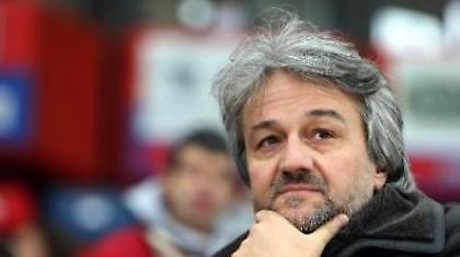 Αναβολή στη δίκη Κομπότη