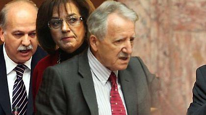 Νέα ανταρσία κατά Παπακωνσταντίνου στο ΠΑΣΟΚ