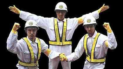 Ο Γαλιφιανάκης ραπάρει αλά Beastie Boys (vid)