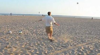 Μπέκαμ, μας έπεισες (video)