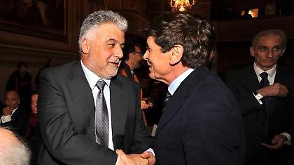 Πέμπτος πρόεδρος σε δέκα μήνες