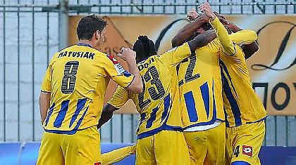 Με όπλο την παράδοση στο ΟΑΚΑ