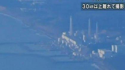 Η ώρα που το τσουνάμι πλήττει το Φουκουσίμα (video)