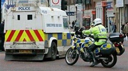 Φοβούνται αιματοχυσία στη Β. Ιρλανδία