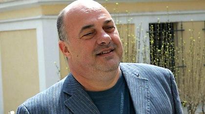 Στο «σκαμνί» ο Μπέος