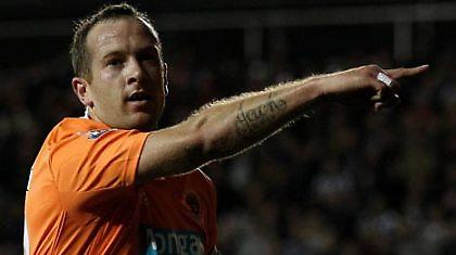 Άνταμ: «Ευχαριστώ, αλλά πρώτα η παραμονή»