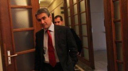 Αβγά στον Λοβέρδο, δύο άτομα στο νοσοκομείο