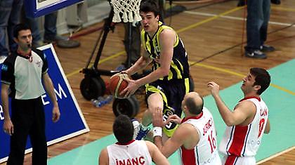 Απτόητη η «Φενέρ»