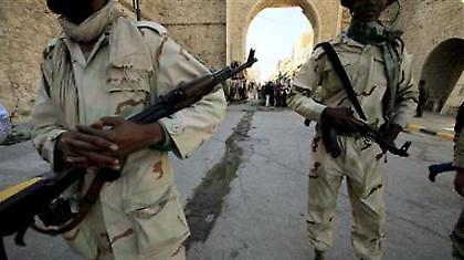 Πολιτικό και στρατιωτικό αδιέξοδο στη Λιβύη