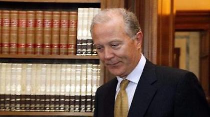 Αναδιάρθρωση! Όλοι την συζητούν και όλοι την διαψεύδουν