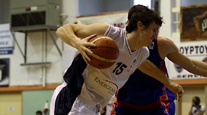 Αγωνία για Σίμονς, Γιόροβιτς