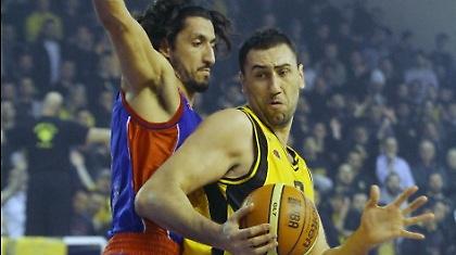 Πολυτιμότερος ο Ντικούδης