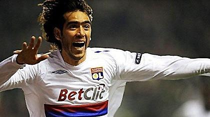 FC: «Φώτισέ τους να με φέρουν στο λιμάνι της καρδιάς μου»