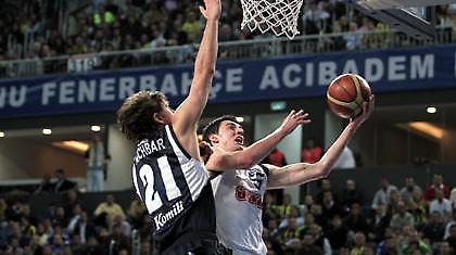 Πήρε το ντέρμπι η «Φενέρ»!