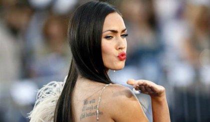 Οι διάσημοι μας δείχνουν τα τατουάζ τους!