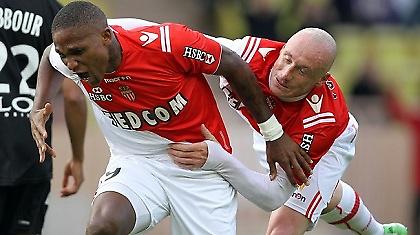 Καλωσορίζει… την παραμονή