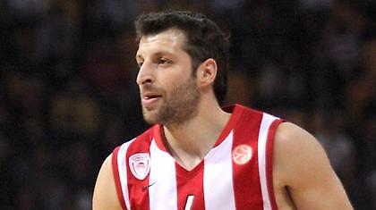 «Καρφιά» Καπικιόνι για Παπαλουκά