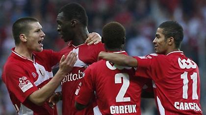 Συνεχίζει αήττητη για τίτλο