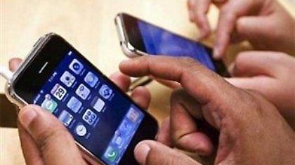 Το iPhone... κρίση δεν κοιτά