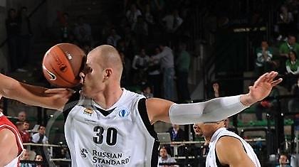 Ασταμάτητη η Ούνιξ