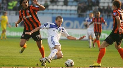 Πήρε το ντέρμπι κι ανέβαλε τη στέψη της (video)