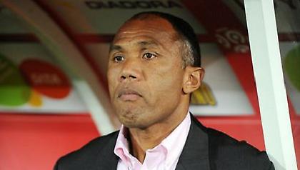 Ανανέωσε με Παρί ο Κομπουαρέ