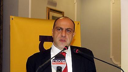 «Χαιρετίζουμε τα δυο μέλη»