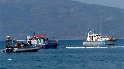 Αποκολλήθηκε το καταμαράν στη Λήμνο