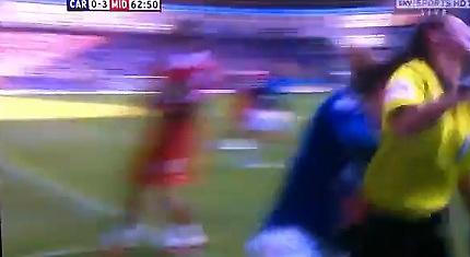 Σιγά, την κυρία! (video)