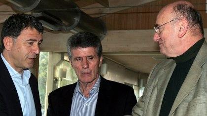 «Αποτοξίνωση» από την… αδειοδότηση