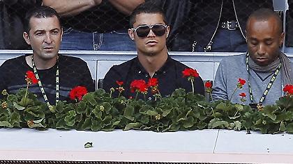 Παρηγοριά στο… τένις για Ρονάλντο (pics)