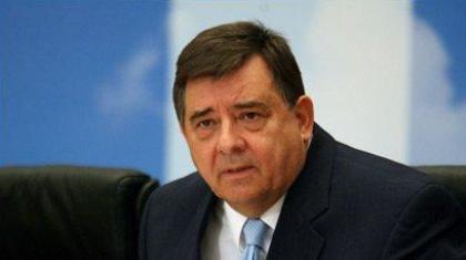 «Οι συζητήσεις με το ΔΝΤ είχαν ξεκινήσει επί Καραμανλή»