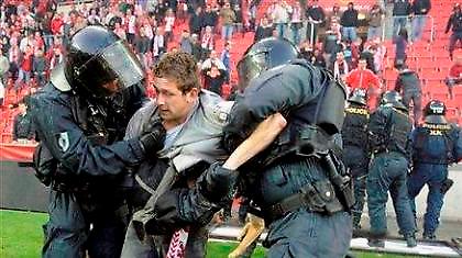 Στην Τσεχία βλέπουν πολύ… Ελλάδα! (video)