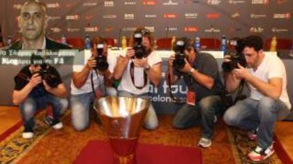 Προκρίνεται και περιμένει...