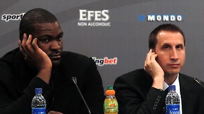 Μπλατ: «Παιχνίδι νεύρων»