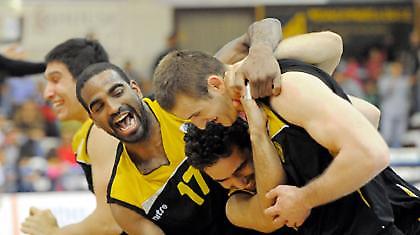 Προπονήσεις για τους Έλληνες