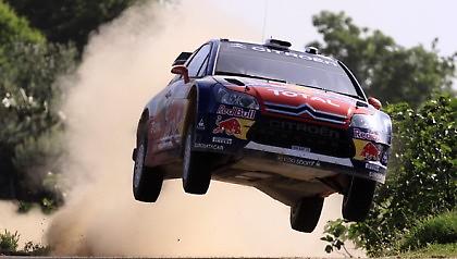 Συνεχίζει ακάθεκτος