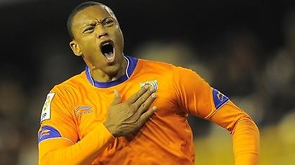 Τι… Μαλαγα-να είσαι 'συ!